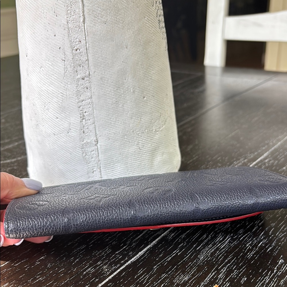 Louis Vuitton Navy empreinte wallet - Picture 6 of 10